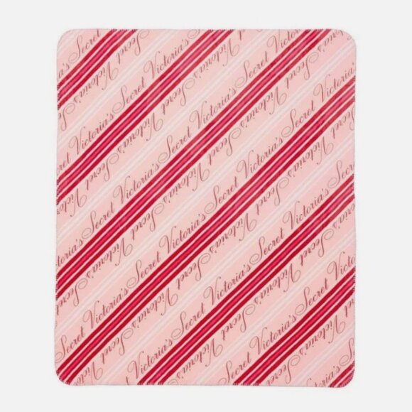 Victoria's Secret Cozy Plush Blanket 60 x 50 in. - Picture 2 of 5